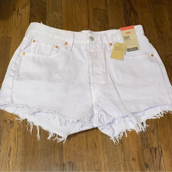 501 Levi's Lilac Purple Jean shorts - Picture 3 of 4